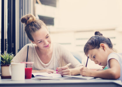 girls-studying